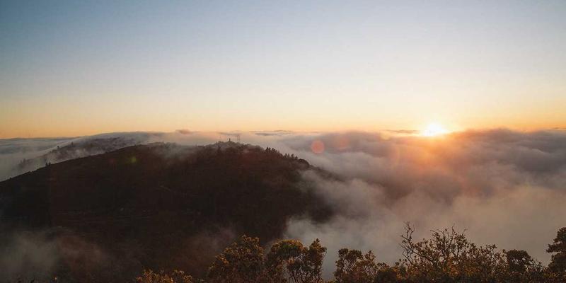 从复古网站到资源导航：技术浪潮中的永恒灯塔