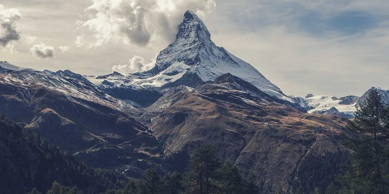 容器网络接口（CNI）深入剖析：Kubernetes集群网络模型与插件选型指南