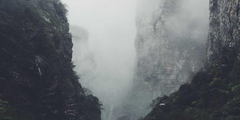 零信任实战：从复古网站安全到现代开发工具的资源导航部署指南