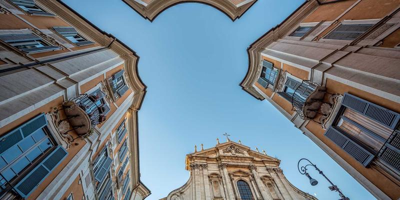 零信任架构：守护企业内网安全的新范式与实战部署挑战